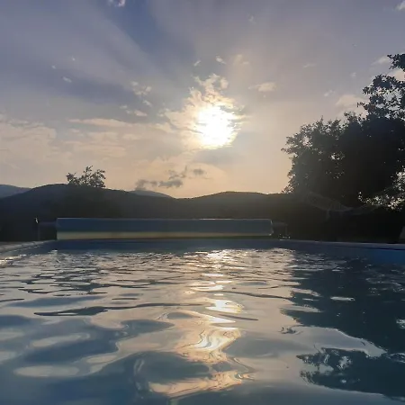 Сasa de vacaciones Flowers House Bihać